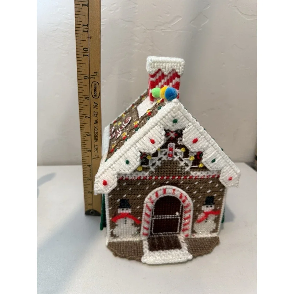 Vintage Handmade Plastic Canvas Needlepoint‎ Christmas House Gingerbread Decor